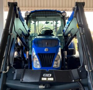 Traktor, inget fordon är för udda för Orsa Bilvård